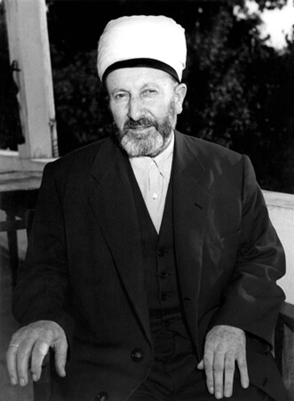 Süleyman Hilmi Tunahan Hazretleri Balkonda Hasbihal Ederken Tarihi Fotoğrafı